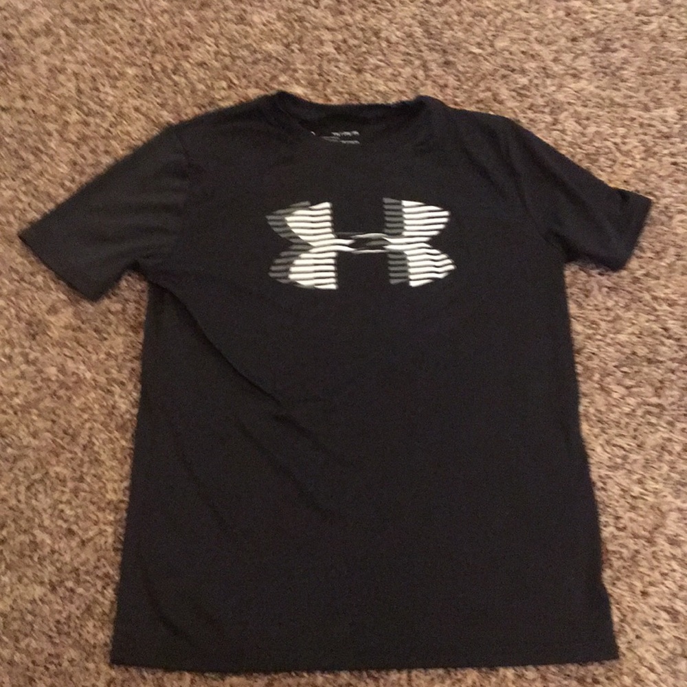 Under Armour Boys XL T-Shirt